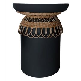 ΤΡΑΠΕΖΙ ΤΡΑΠΕΖΑΡΙΑΣ PRILEP HM18159.01 FIBER CEMENT ΜΑΥΡΟ & RATTAN--Φ60x76,5Υεκ - ΤΡΑΠΕΖΙΑ ΚΟΥΖΙΝΑΣ στο Milonadakis.gr