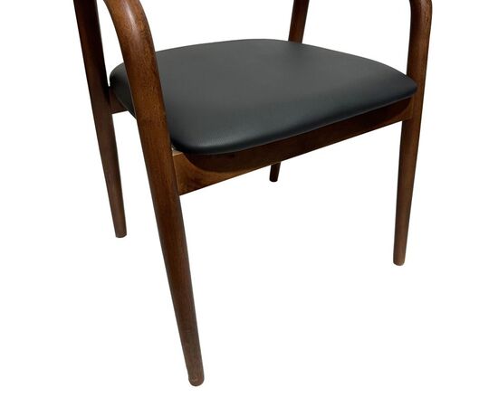 Πολυθρόνα Hogie pakoworld rubberwood σε καφέ απόχρωση με μαύρο pu μαξιλάρι 61x60x76εκ - ΚΑΡΕΚΛΕΣ - ΠΟΛΥΘΡΟΝΕΣ στο Milonadakis.gr